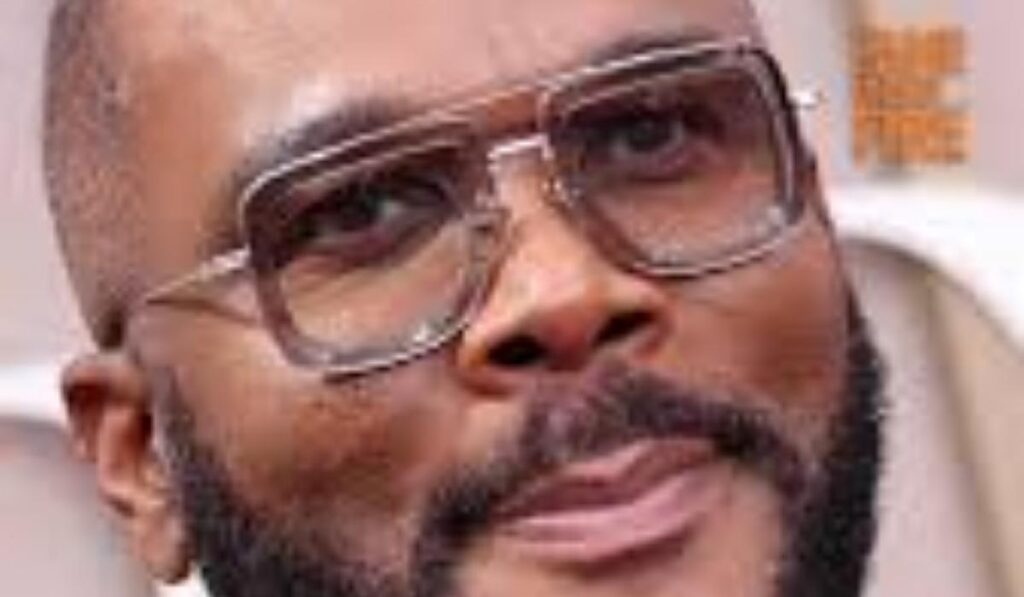 does tyler perry have a twin brother?