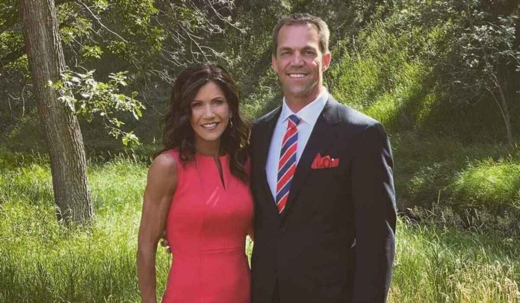 kristi noem height weight