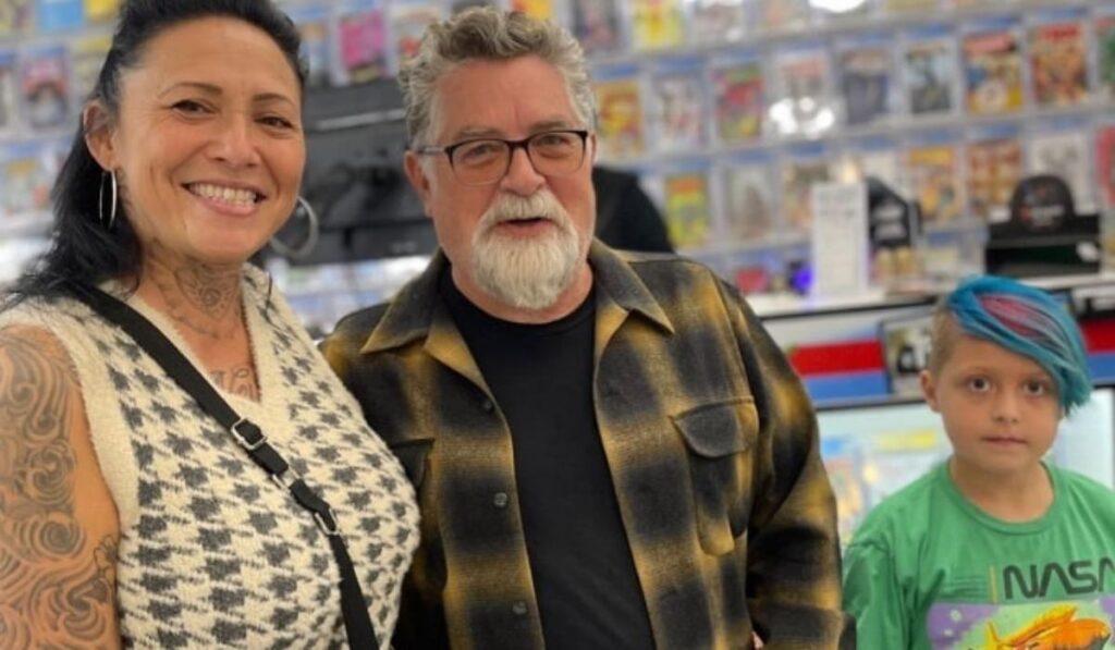 who is troy dendekker married to now?